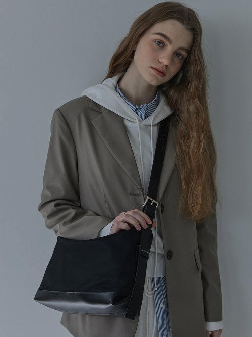 아더앤드(otherand) 데이데이 나이론 블랙