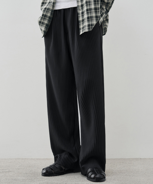 WIDE BANDING SLEEK PLEATS PANTS BLACK