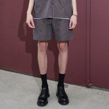 [SM21] POLY MID SHORTS Brown