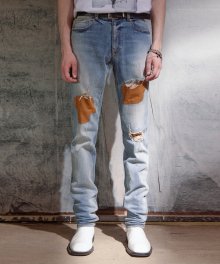 SUEDE PATCH DESTROYED DENIM PANTS