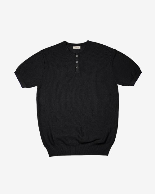 Texture Henly neck Knit Black