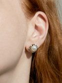 파피(POPPI) Wave posh pearl earrings