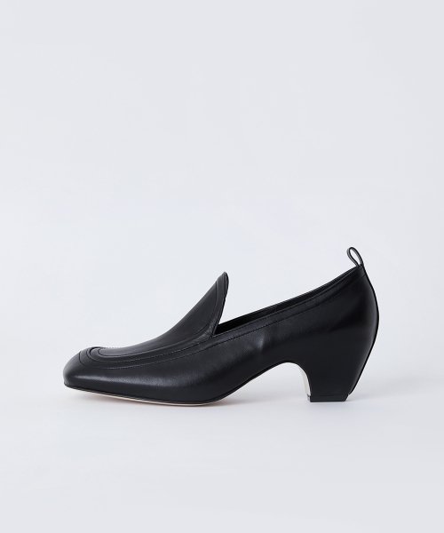 Black low pump on sale heels