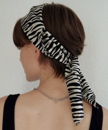 Perry Scarf_Zebra