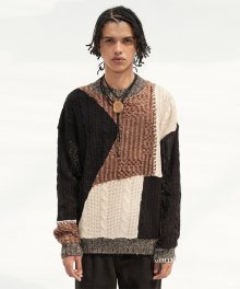다프네 크루넥 스웨터 atb612m(BROWN/BLACK)