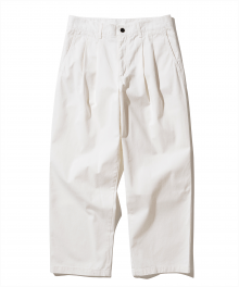 two tuck chino pants white