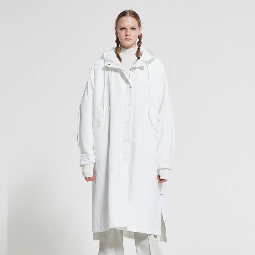Длинная куртка с капюшоном White