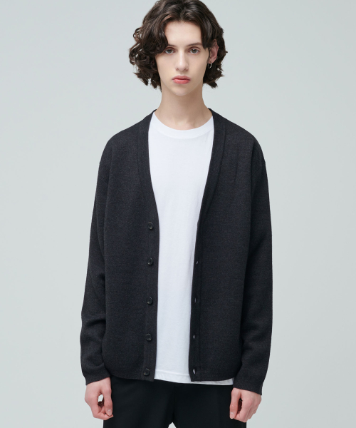 무신사 스탠다드() 미니멀 가디건 [차콜 그레이] 상품 이미지