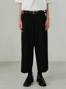 DEEP TUCK CROPPED PANTS(F002) Black