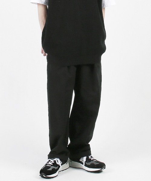 Широкие брюки чинос с защипами [Black]