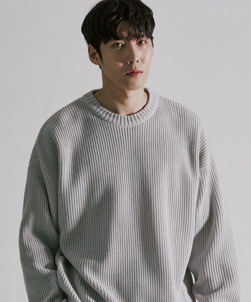 미니멀코드(minimalcode) 소프트 필링 세미오버 라운드 니트 그레이