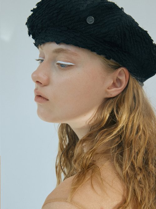 포에지담(POESIEDAME) [Let there be light] Vague stitch beret in black