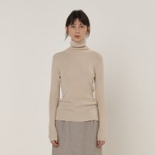 Soft turtle-neck knit beige