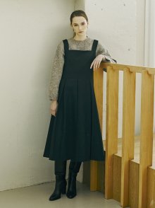 Pleats Sleeveless Dress - Black