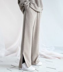 Golgi Wide slit pants BEIGE