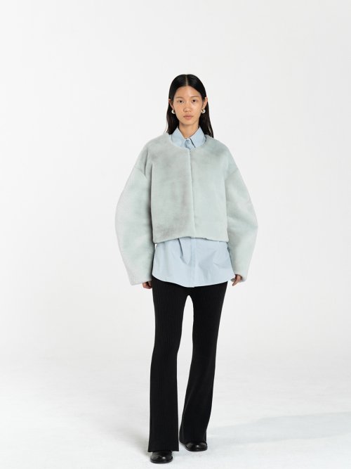 AMOMENTO Round Neck Padded Jacket ジャケット 아모멘토(AMOMENTO) ROUND SHAPE ECO FUR JACKET (2COLORS) - 사이즈