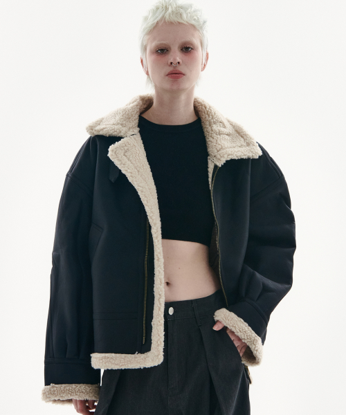 플레이스 스튜디오() 오버핏 레더 양털 우먼 무톤 무스탕 자켓 [블랙] 상품 이미지