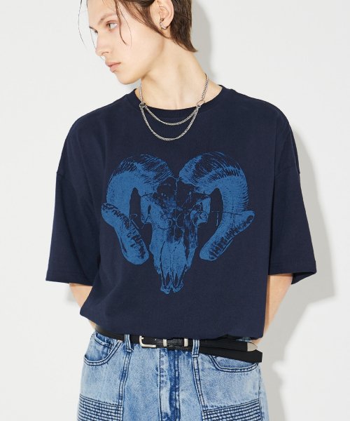 MUSINSA | MAISON MINED SKULL GOAT HALF T NAVY