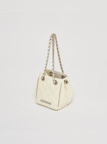 MINI QUILTING BUCKET BAG IN IVORY