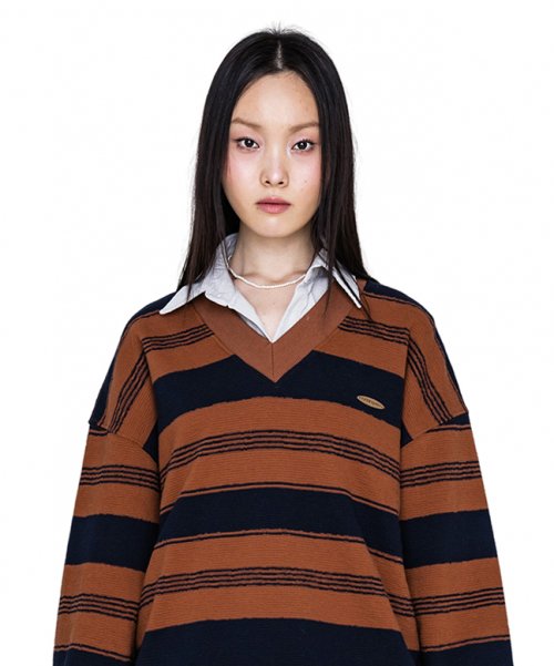 MUSINSA | RUNNING HIGH V-Neck Striped Sweatshirt [Brown]