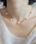 메리모티브(MERRYMOTIVE) Pearl and chain holiday necklace
