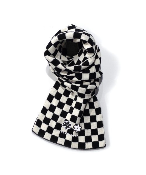 CHECKERBOARD DAISY KNIT MUFFLER (BLACK)