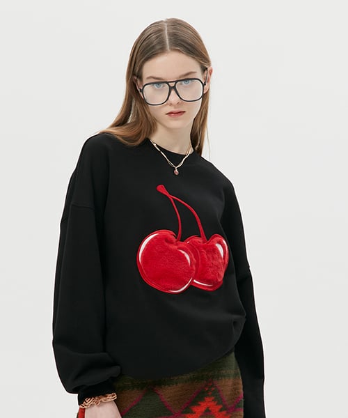 MUSINSA KIRSH Big Cherry Sweatshirt Black