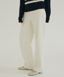 KACK STRAIGHT FIT PANTS CREAM