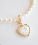 메리모티브(MERRYMOTIVE) Pearly heart pendant (White)