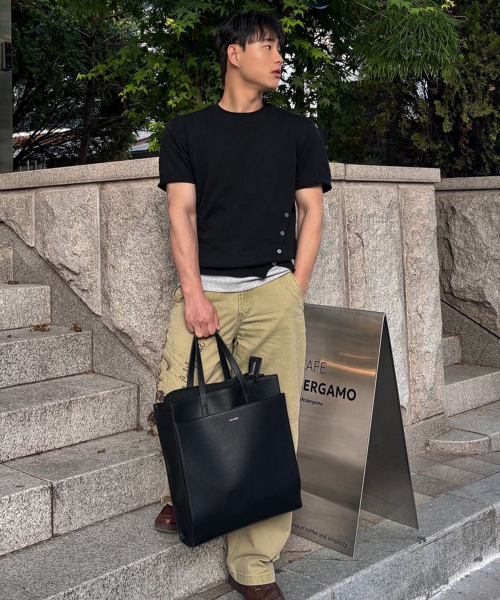SQUARE TOTE-BAG [BLACK]