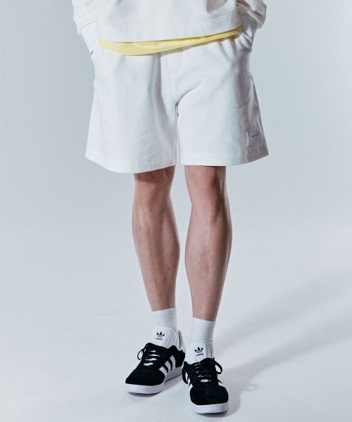 플랙() 런업 X 플랙 밴딩 하프 스웨트팬츠 화이트 상품 이미지