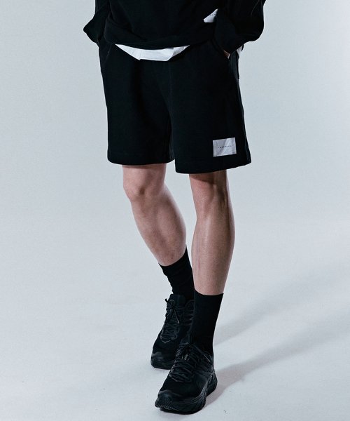 플랙() 런업 X 플랙 밴딩 하프 스웨트팬츠 블랙 상품 이미지