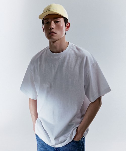 플랙() 런업 X 플랙 로고 패치 티셔츠 화이트 상품 이미지