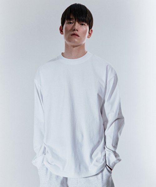 플랙() 런업 X 플랙 루즈핏 롱 슬리브 화이트 상품 이미지