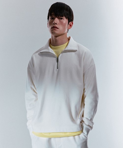 플랙() 런업 X 플랙 하프 집업 스웨트셔츠 화이트 상품 이미지