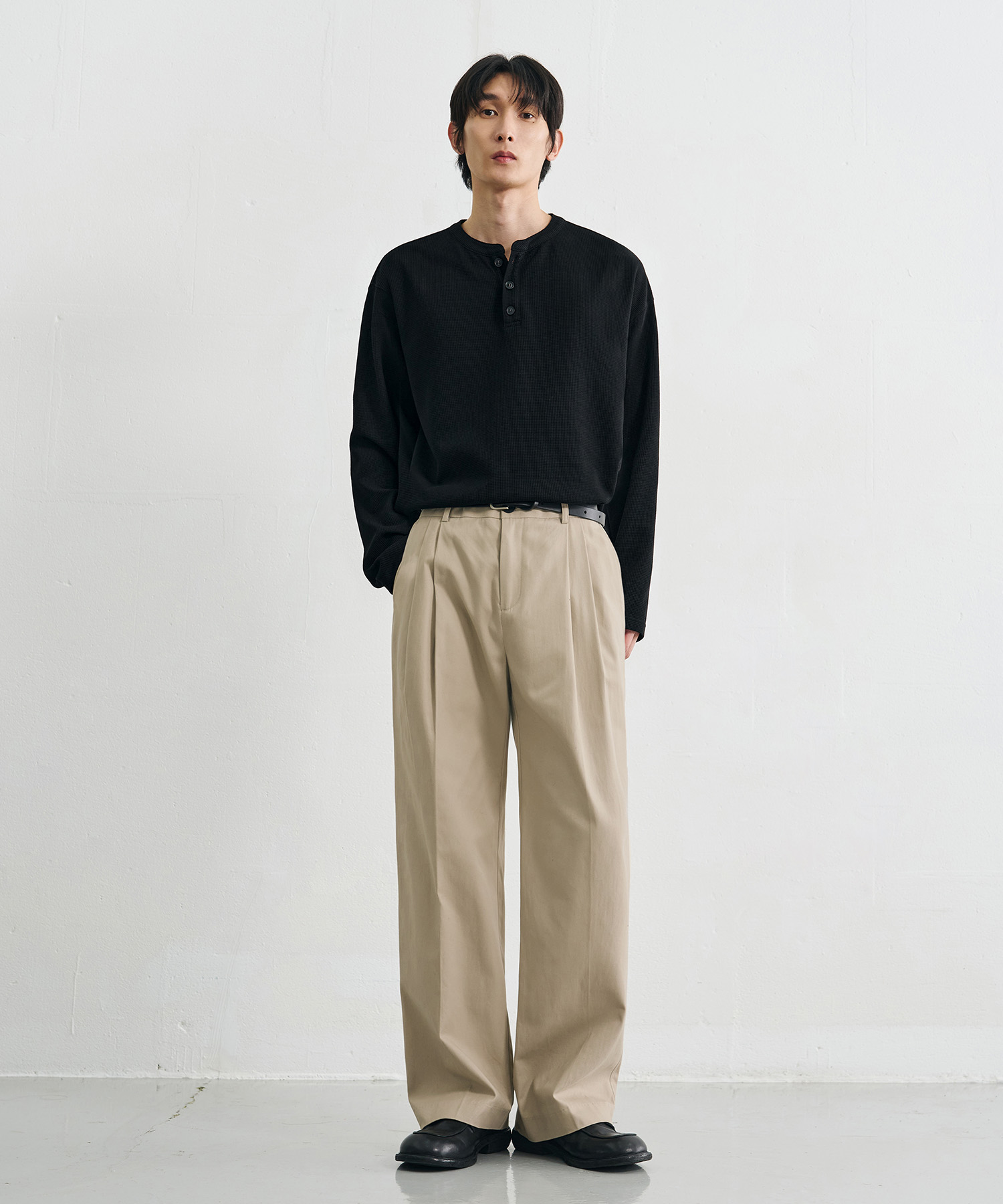WIDE BANDING CHINO PANTS [L.BEIGE]