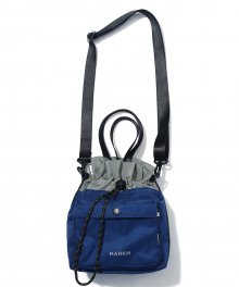 MARKM NYLON BUCKET BAG NAVY