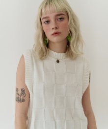 Rose Jacquard Knit Vest [IVORY]