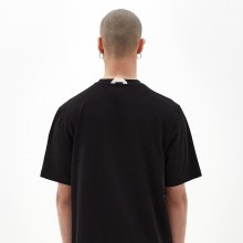 [베이직] 라벨 디테일 티셔츠 (블랙)_ BC1TS0303