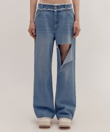 LOW RISE DISTRESSED JEANS [BLUE]