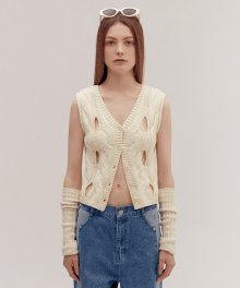 CABLE KNIT OPEN VEST [IVORY]