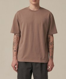 수피마 에센셜 티셔츠_BROWN
