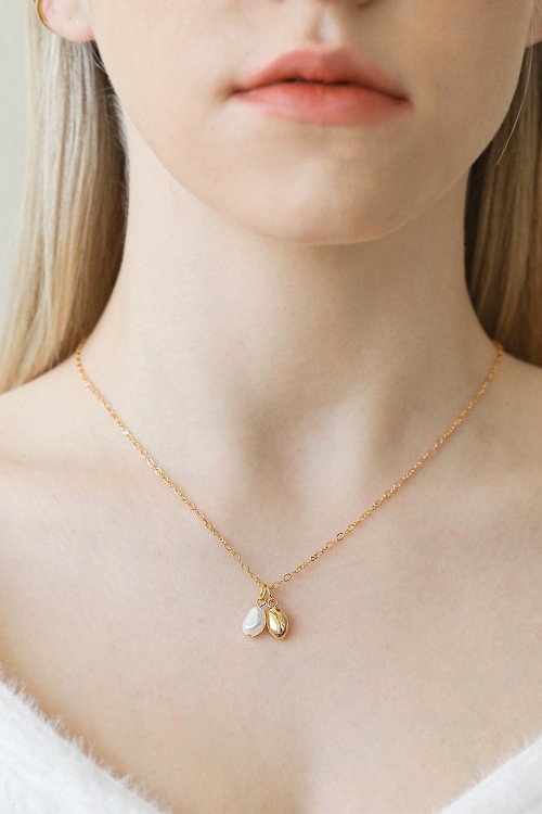 ネックレス・ペンダント LAZY DAWN pearl n stone pendant necklace Mother-of-Pearl and .30 Carat White Topaz North Star