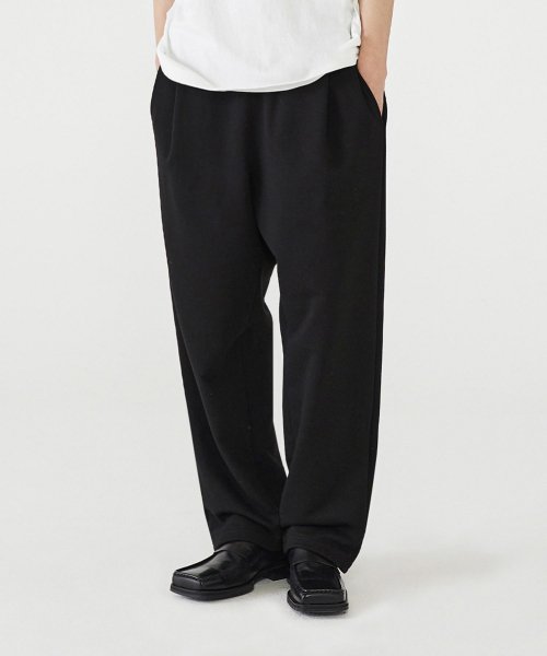 코드그라피() 와이드핏 딥 원턱 스웨트팬츠_블랙 상품 이미지