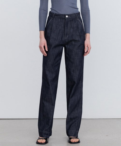 LOGO EMBROIDERED STRAIGHT LEG JEANS