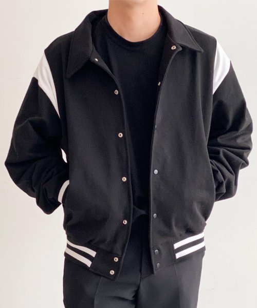 Плотный бомбер Varsity Black (VNDJK102)