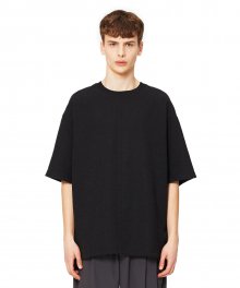 [COOL MAX] 블랙 세미 오버핏 시어서커 반팔 티셔츠 IETS2E601BK