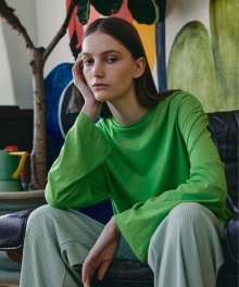 OVER LONG SLEEVE T-SHIRTS (APPLE GREEN)