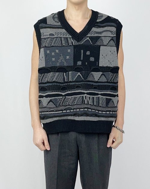 Pattern mix overfit knit vest(black grey)