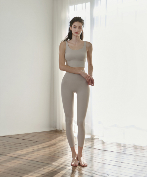 Женские леггинсы для йоги DEVI-B0059 Beige, лёгкие без лишних складок